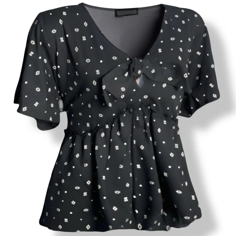 TORRID Deep Black Geo Vintage Cotton V-Neck Relaxed‎ Tie Front Top NWT Size 5X